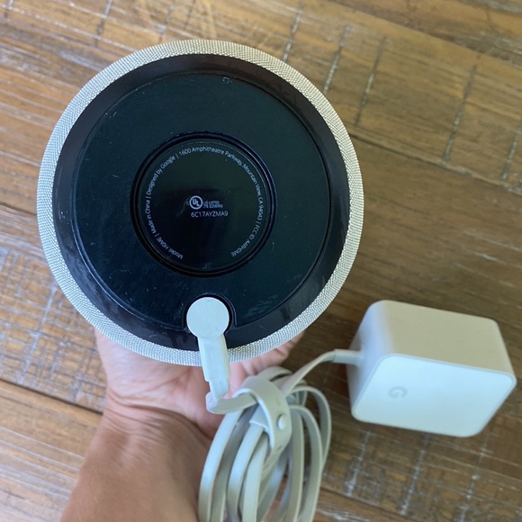 Google home smart speaker - Picture 3 of 3